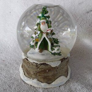 Hallmark small water globe, Santa w/Lantern- no box